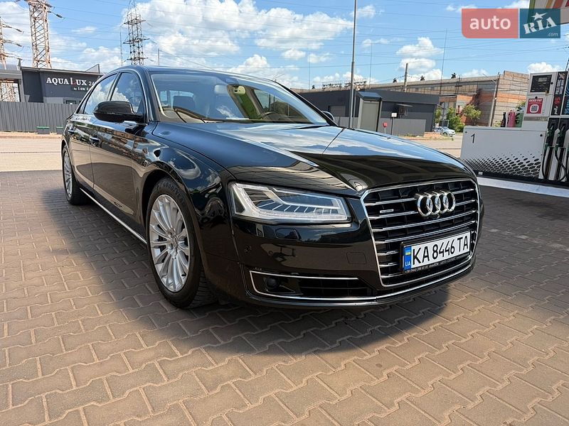 Седан Audi A8 2015 в Кривому Розі