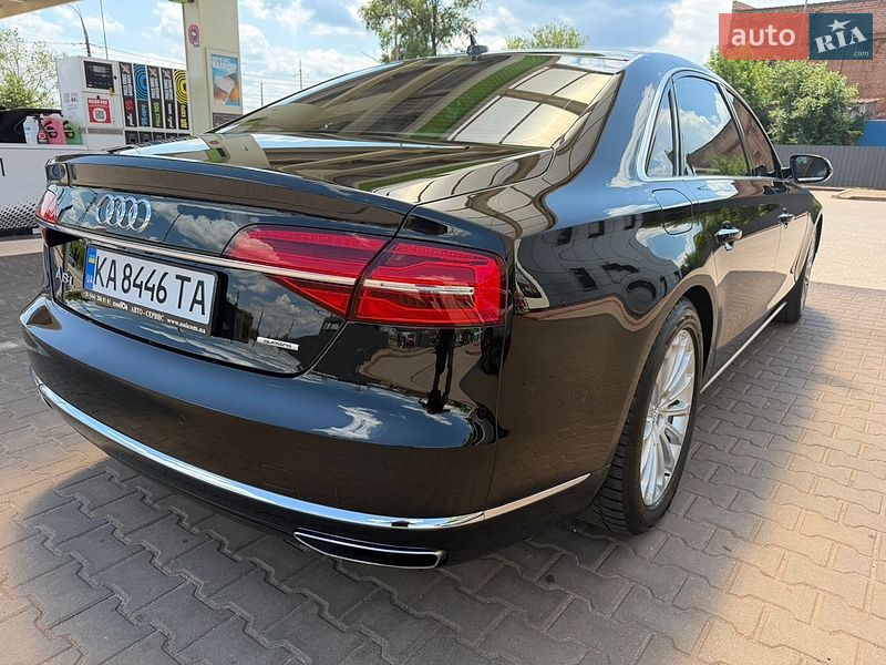 Седан Audi A8 2015 в Кривому Розі