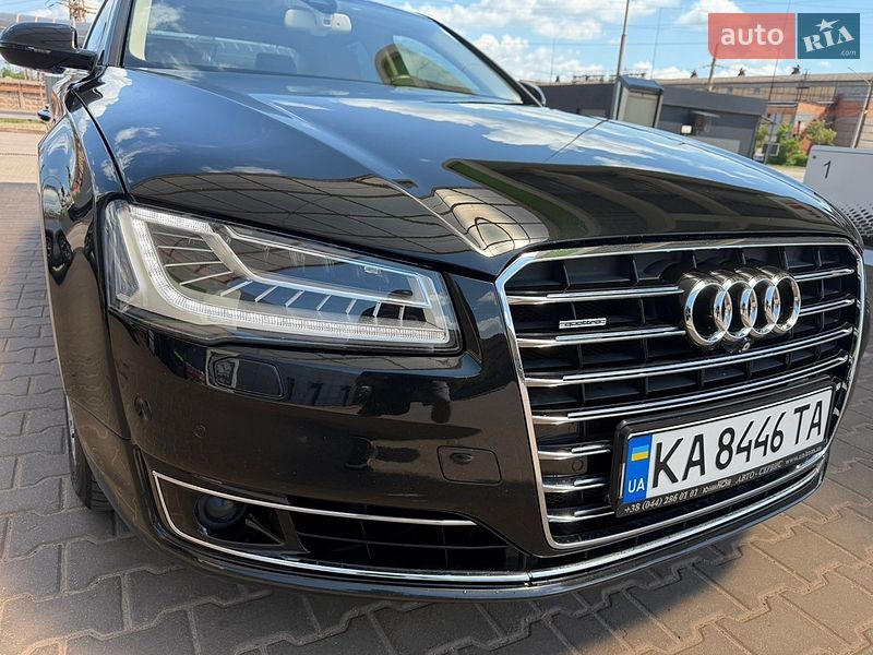 Седан Audi A8 2015 в Кривому Розі