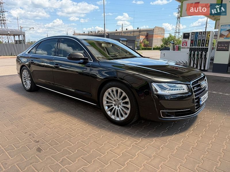 Седан Audi A8 2015 в Кривому Розі