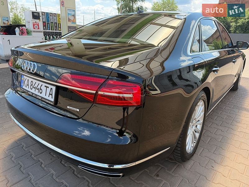 Седан Audi A8 2015 в Кривому Розі
