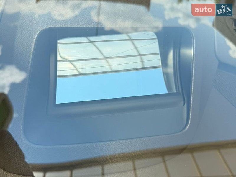 Седан Audi A8 2015 в Кривому Розі