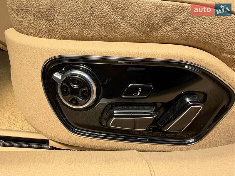Седан Audi A8 2015 в Кривому Розі
