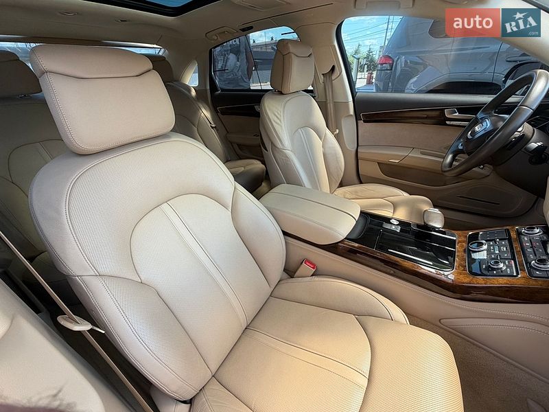 Седан Audi A8 2015 в Кривому Розі