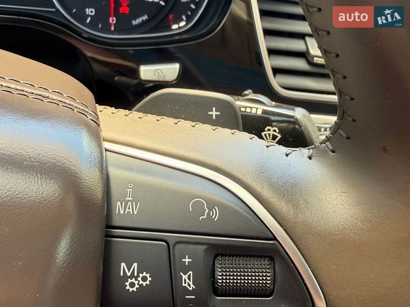 Седан Audi A8 2015 в Кривому Розі