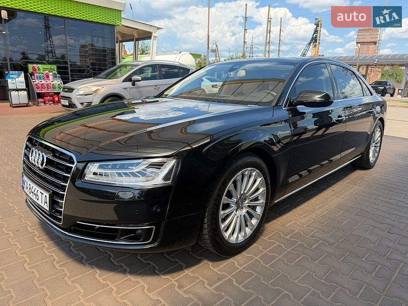 Седан Audi A8 2015 в Кривому Розі