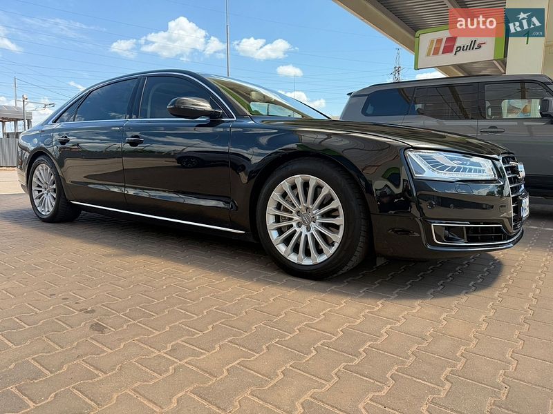 Седан Audi A8 2015 в Кривому Розі
