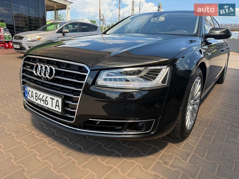 Седан Audi A8 2015 в Кривому Розі