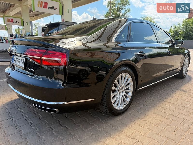 Седан Audi A8 2015 в Кривому Розі