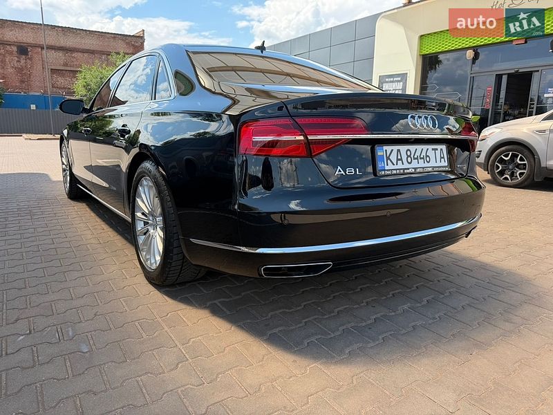 Седан Audi A8 2015 в Кривому Розі