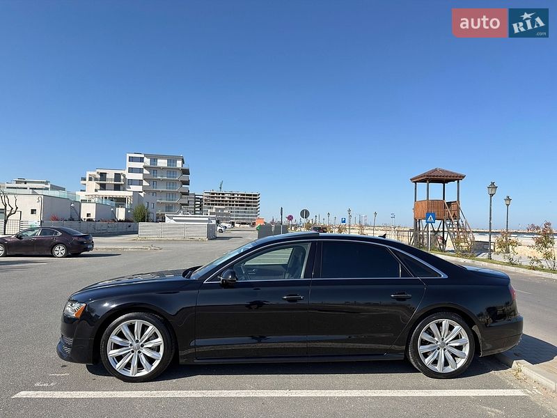 Седан Audi A8 2016 в Благовіщенську