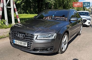 Седан Audi A8 2014 в Мукачево