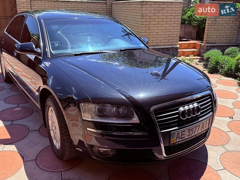 Седан Audi A8 2005 в Тернівці