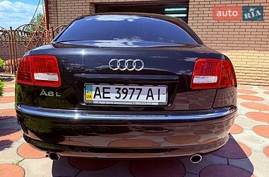 Седан Audi A8 2005 в Тернівці