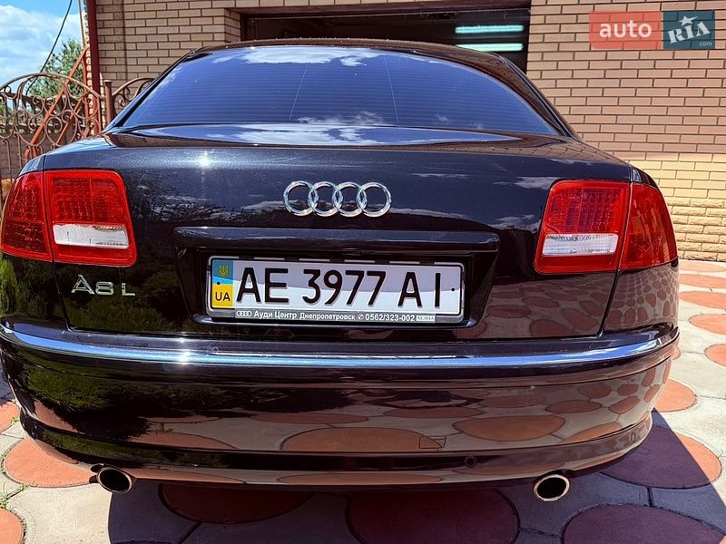 Седан Audi A8 2005 в Тернівці