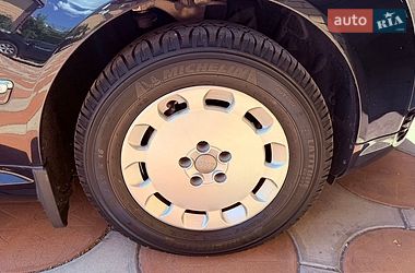 Седан Audi A8 2005 в Тернівці