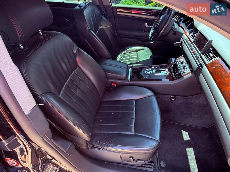 Седан Audi A8 2005 в Тернівці