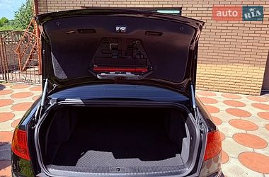 Седан Audi A8 2005 в Тернівці
