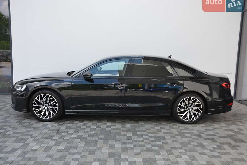 Седан Audi A8 2022 в Києві