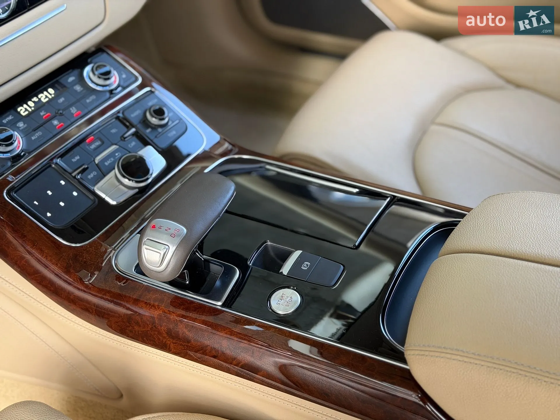2012 Audi A8 - мініатюра 13