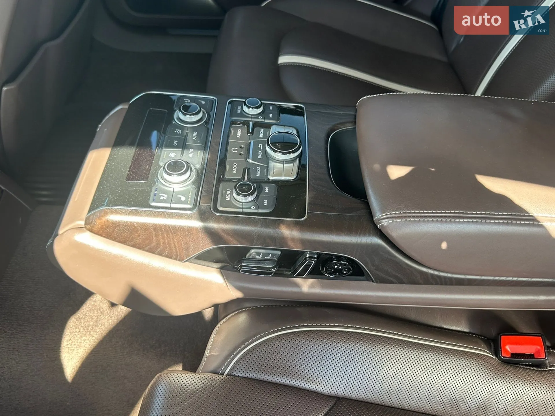 2013 Audi A8 - мініатюра 21