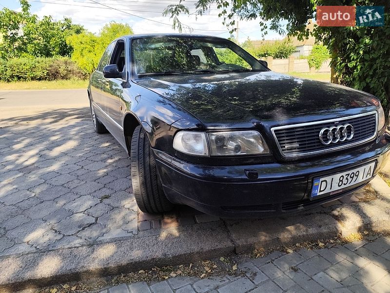 Седан Audi A8 1995 в Очакове