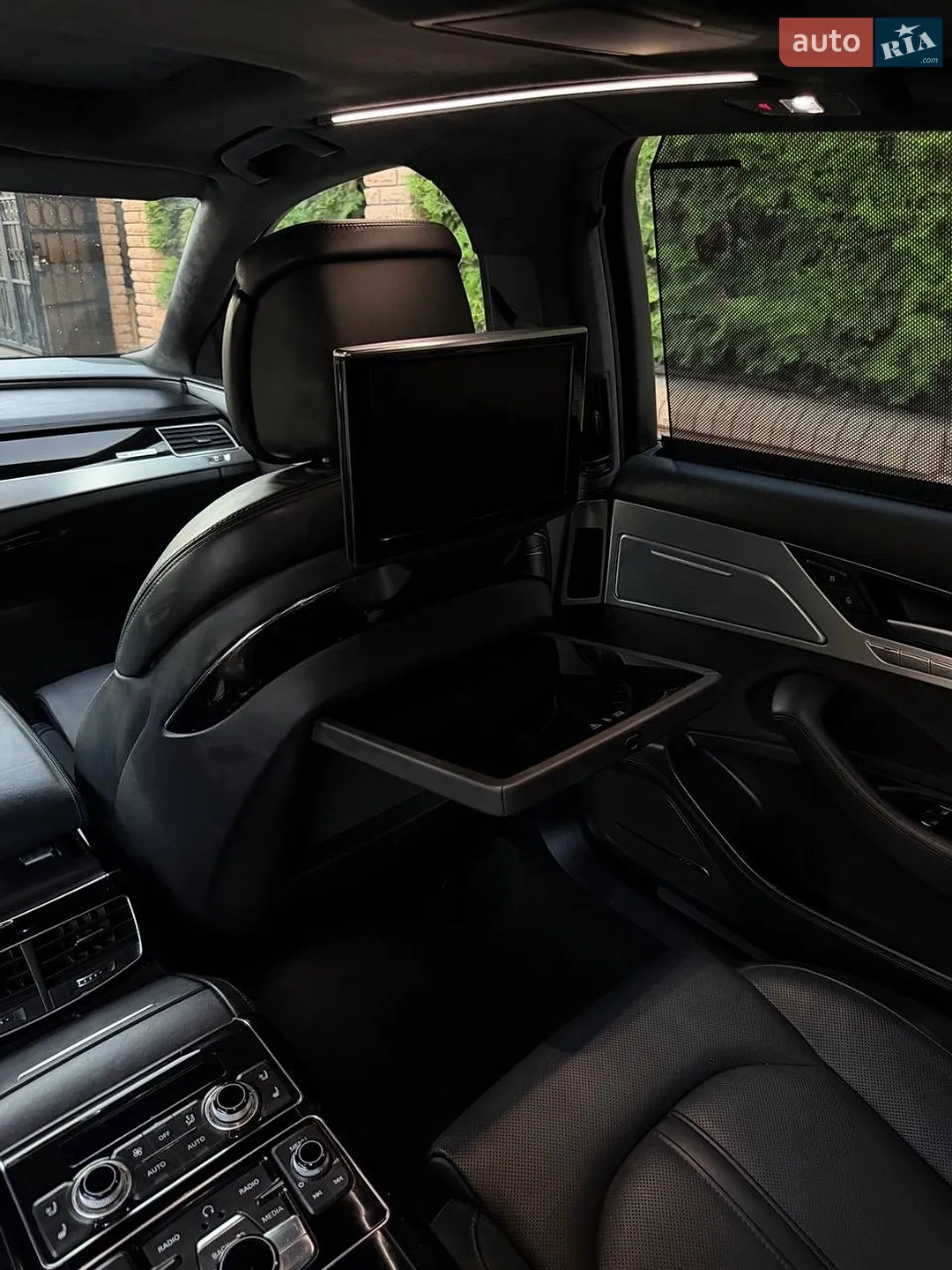 2011 Audi A8 - мініатюра 24