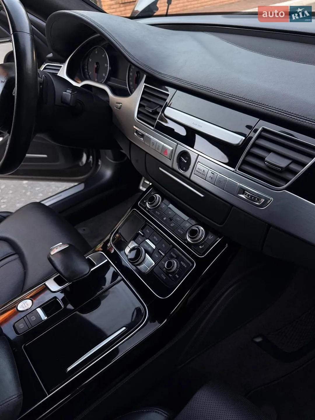 2011 Audi A8 - мініатюра 46