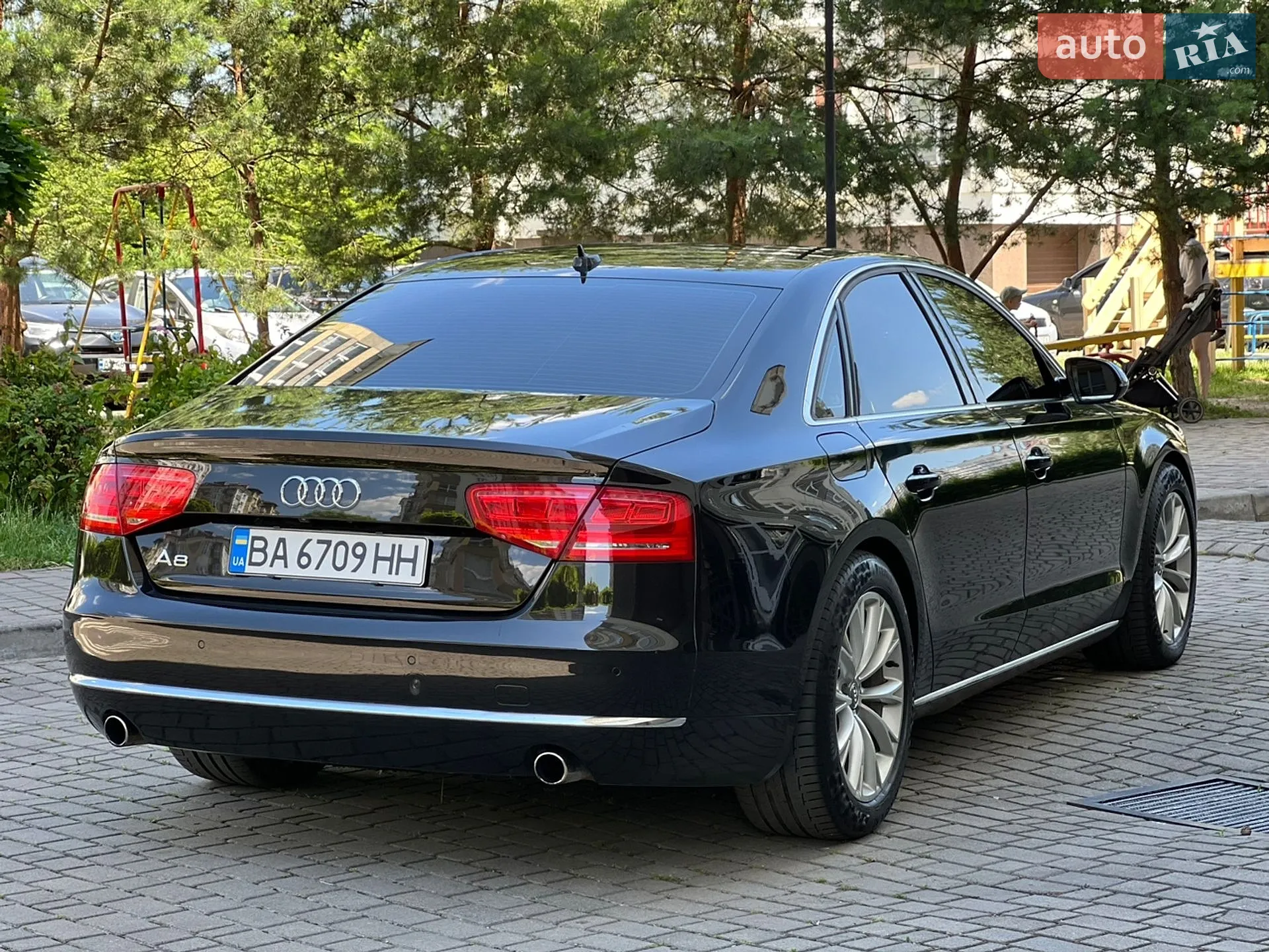 Audi A8 2012 VIN WAUAGAFD0DN016009 фото оголошення 16 з 51