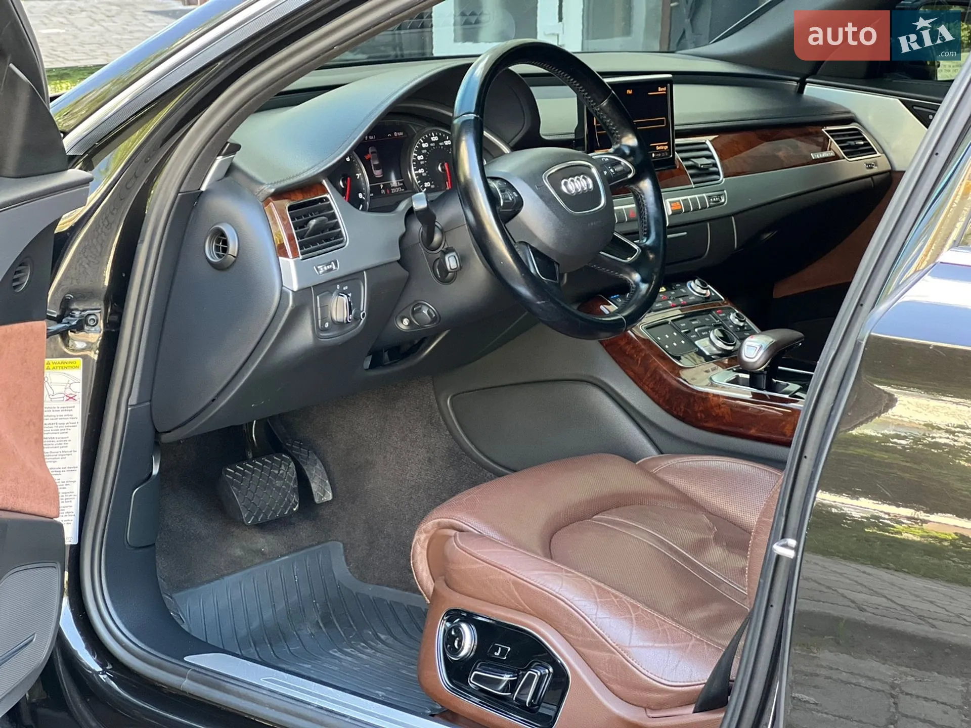 Audi A8 2012 VIN WAUAGAFD0DN016009 фото оголошення 26 з 51
