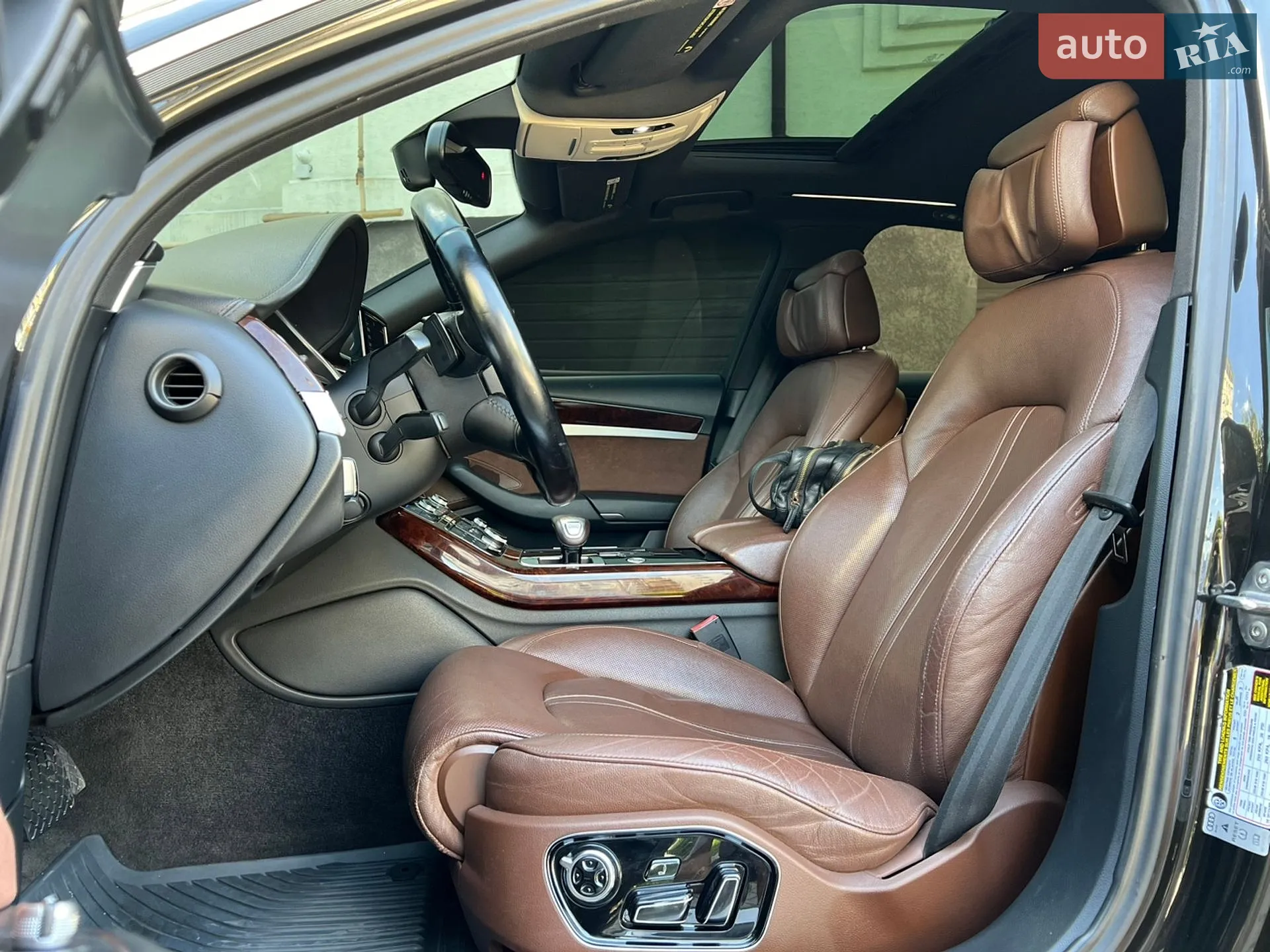 Audi A8 2012 VIN WAUAGAFD0DN016009 фото оголошення 29 з 51