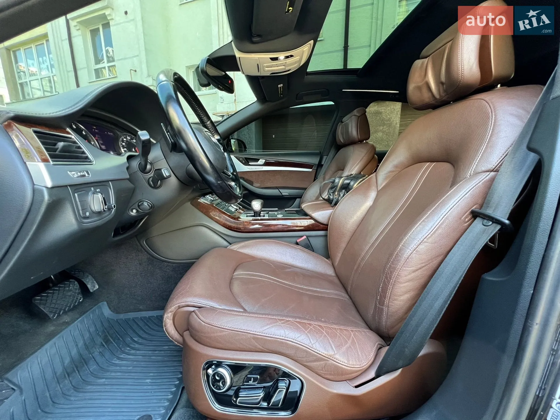 Audi A8 2012 VIN WAUAGAFD0DN016009 фото оголошення 30 з 51