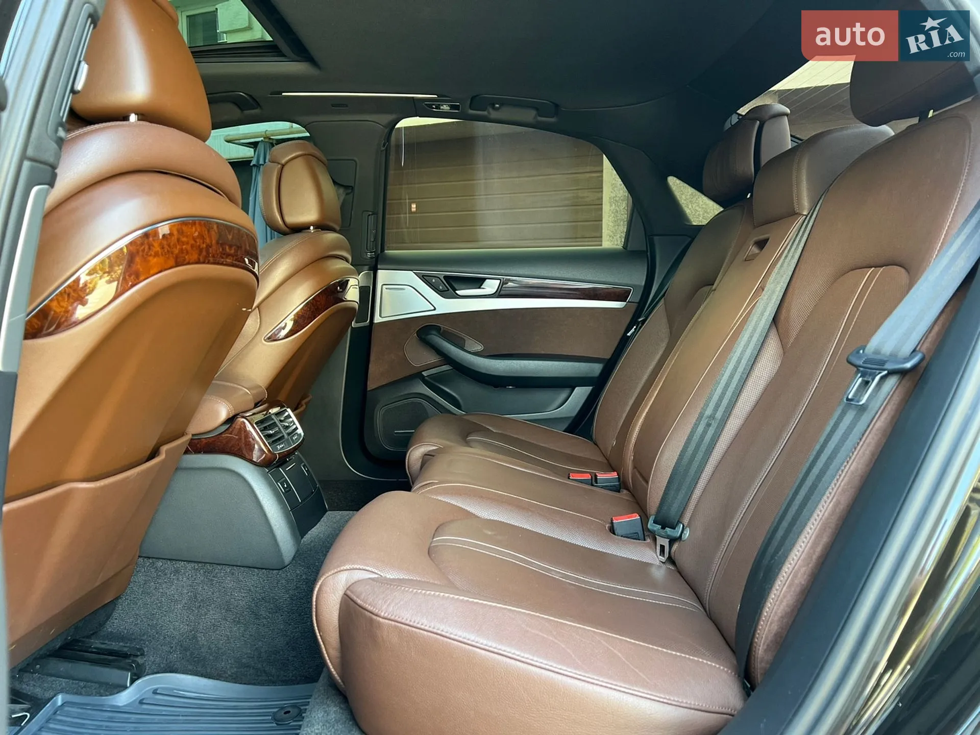 Audi A8 2012 VIN WAUAGAFD0DN016009 фото оголошення 34 з 51