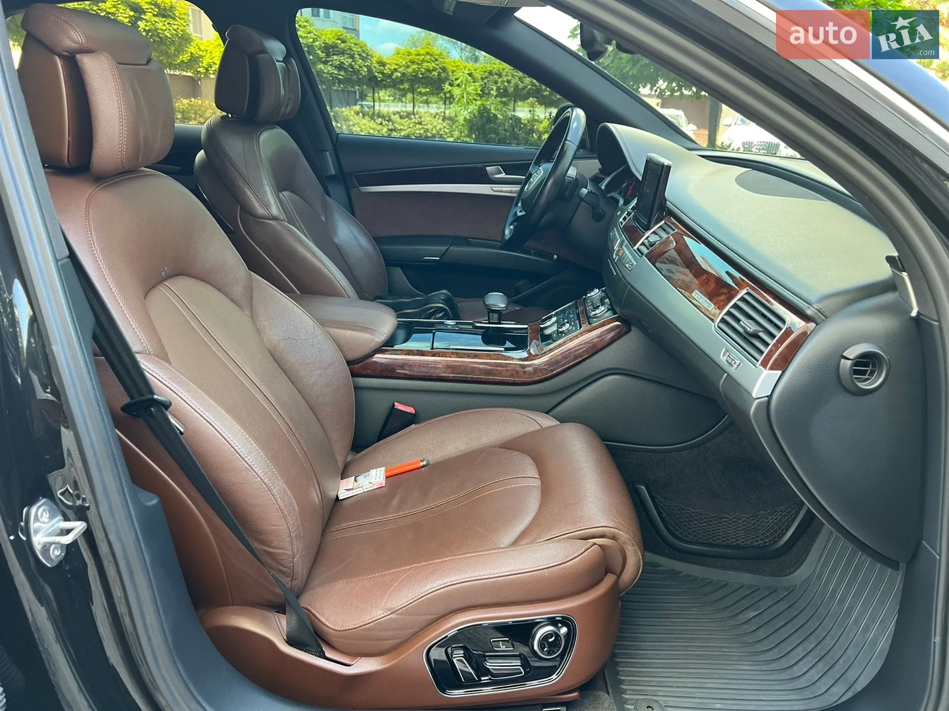 Audi A8 2012 VIN WAUAGAFD0DN016009 фото оголошення 43 з 51