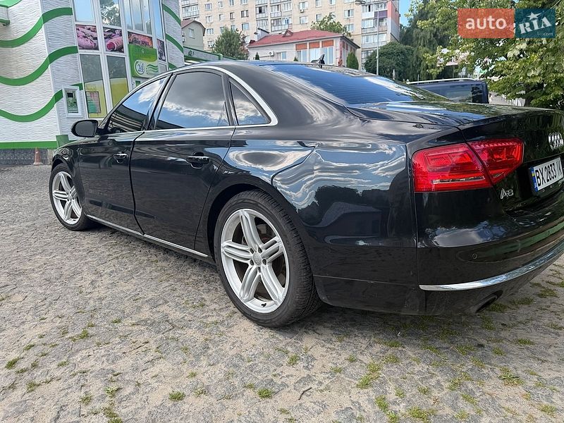 Седан Audi A8 2011 в Хмельницком