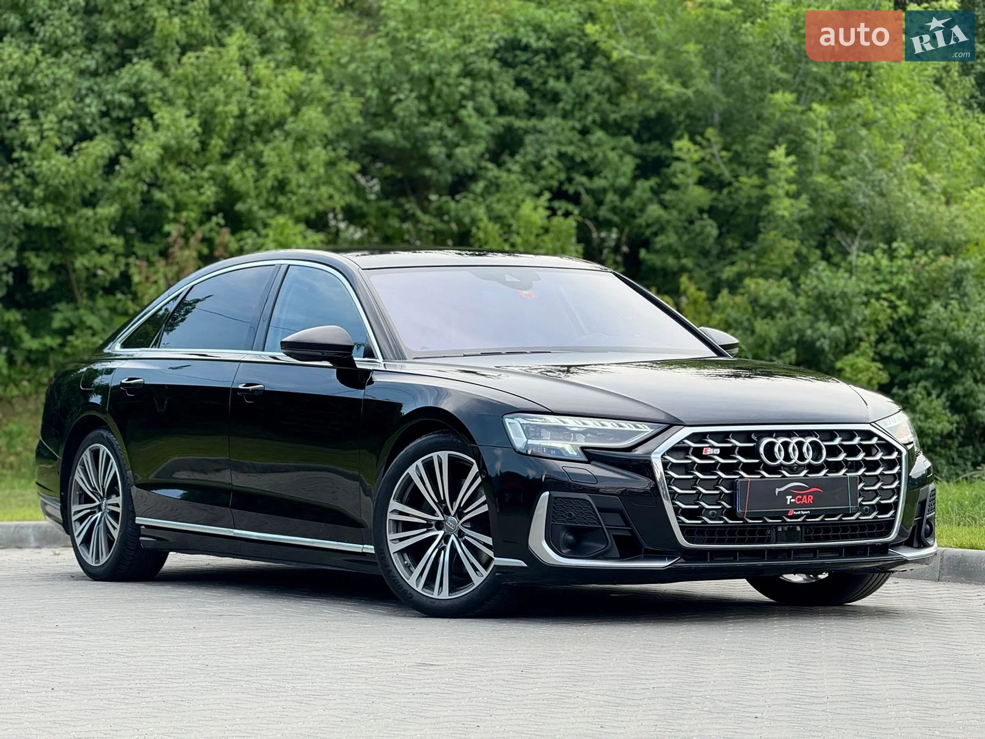 2019 Audi A8 - фото 1