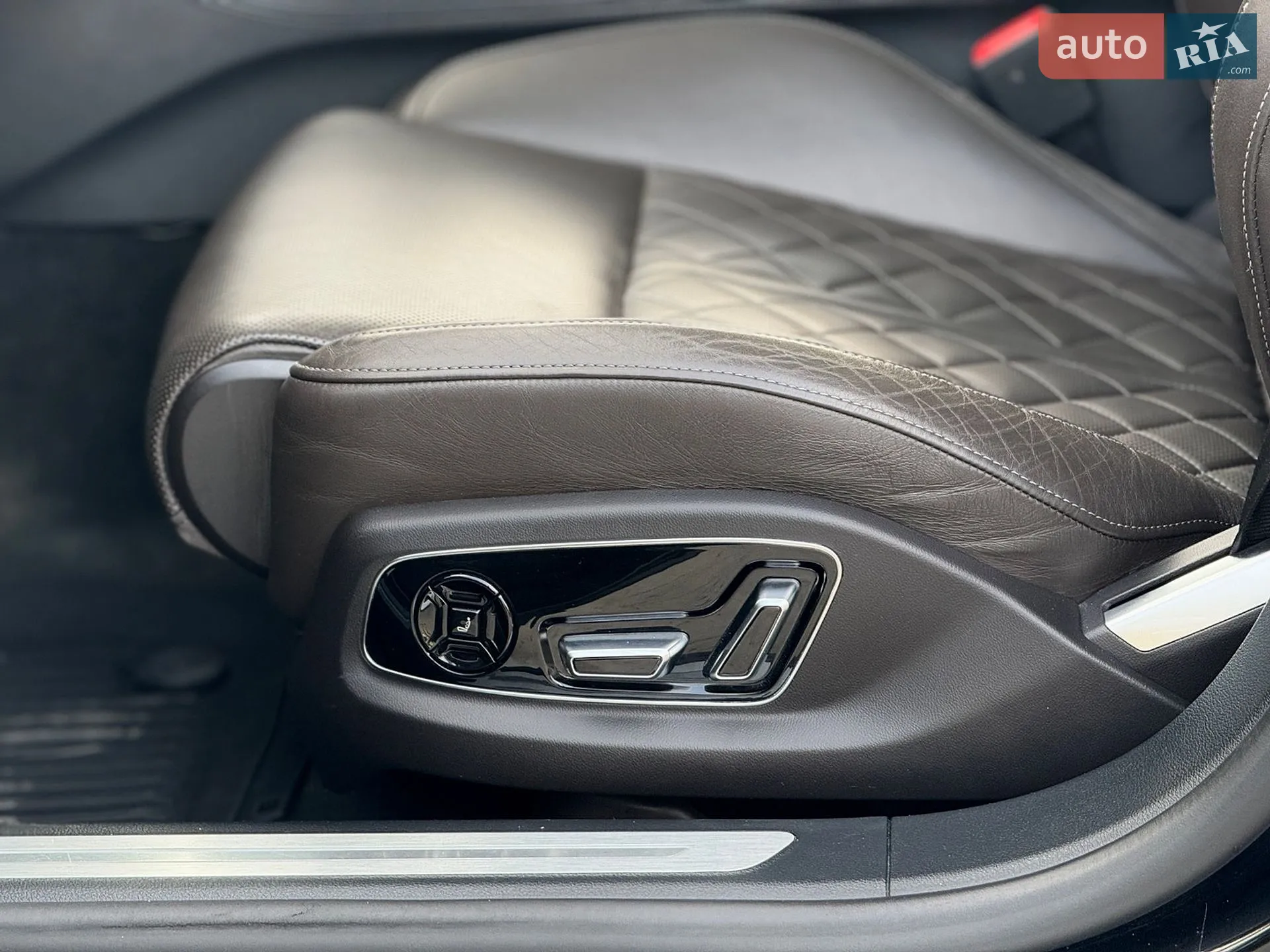 2019 Audi A8 - мініатюра 27