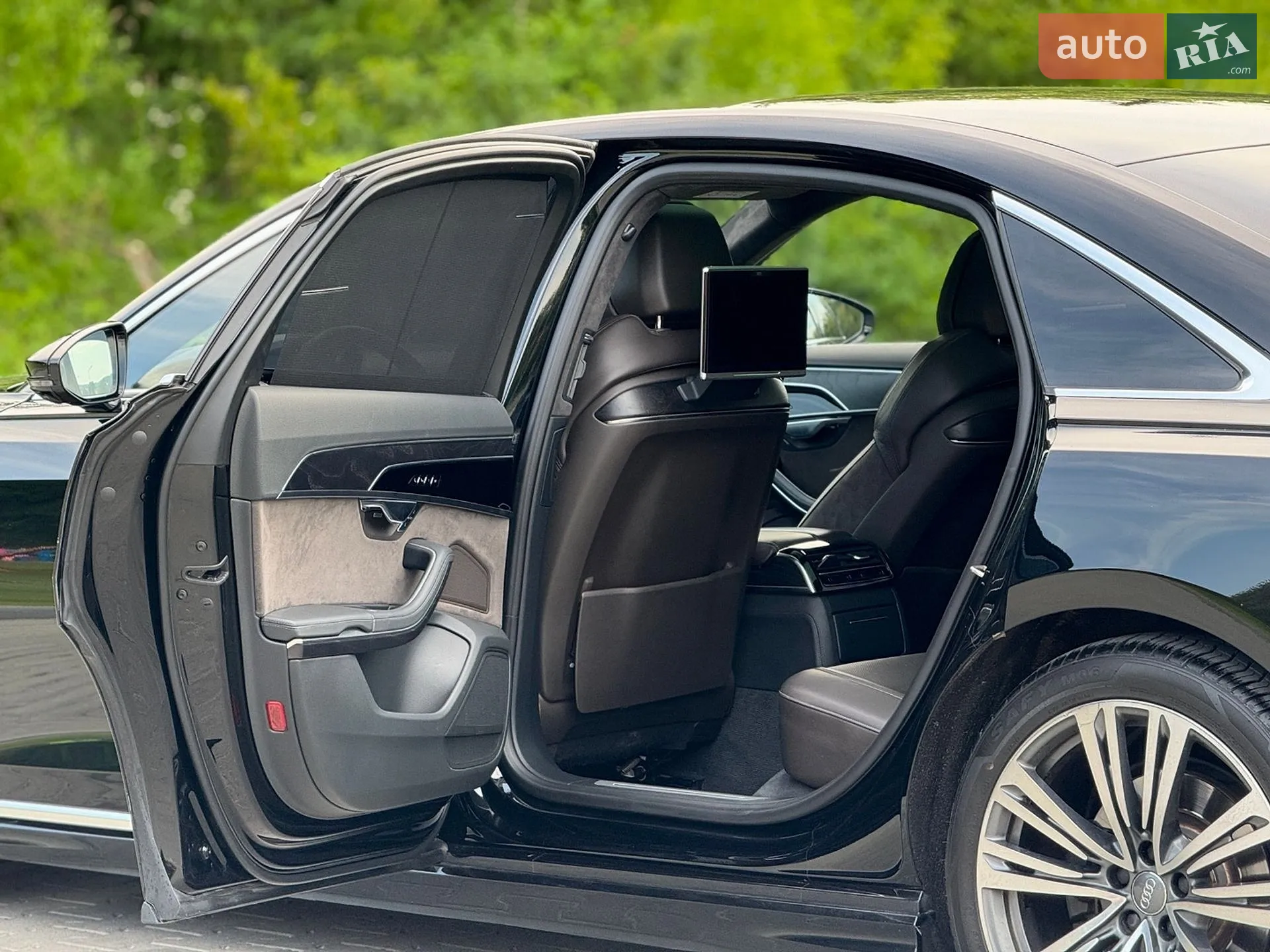 2019 Audi A8 - мініатюра 32