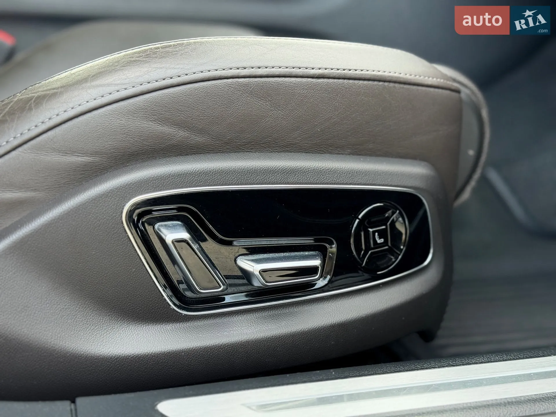 2019 Audi A8 - мініатюра 43