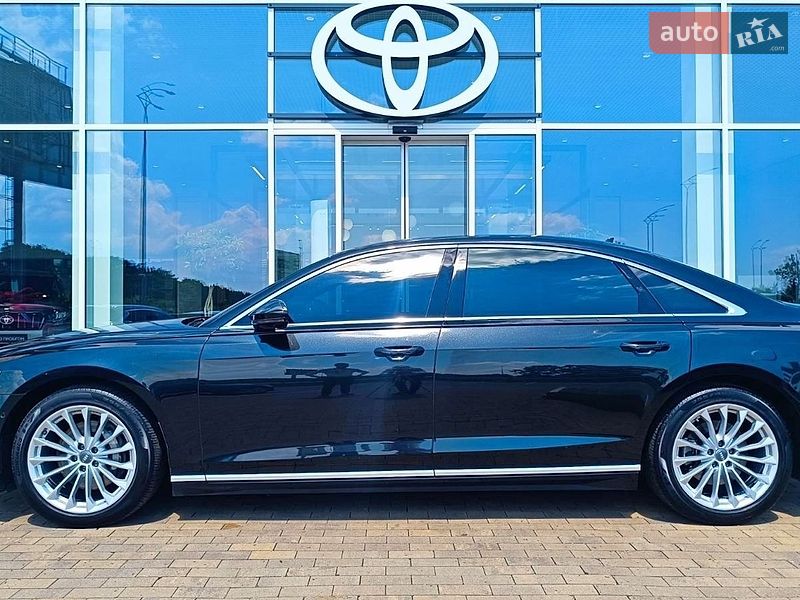 Седан Audi A8 2020 в Киеве
