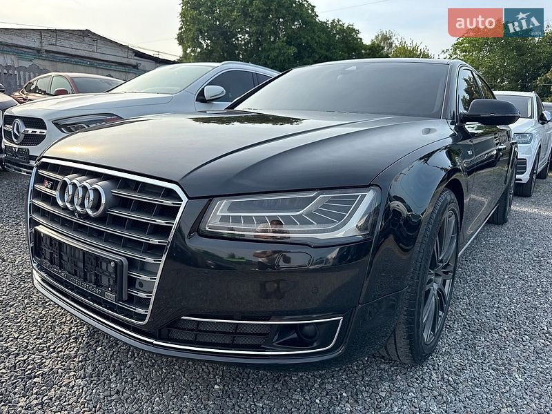 Седан Audi A8 2015 в Тернополе