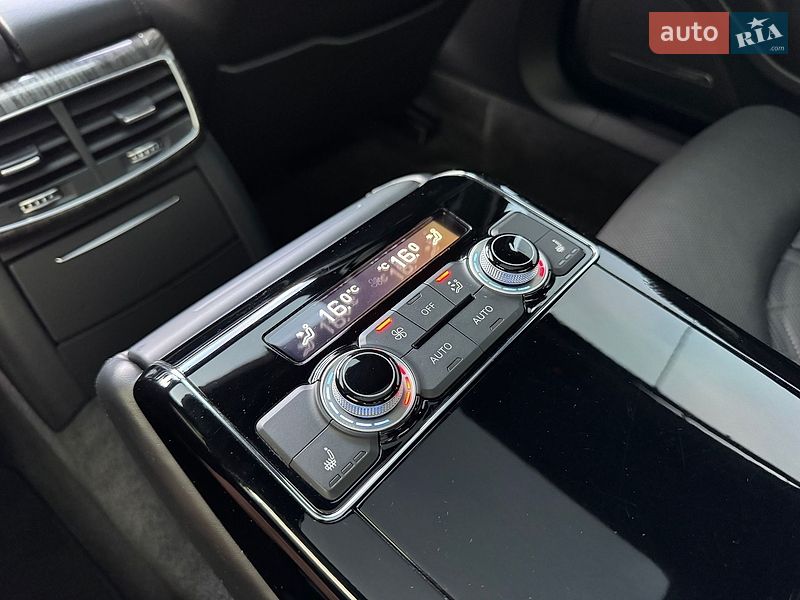 Седан Audi A8 2015 в Тернополе