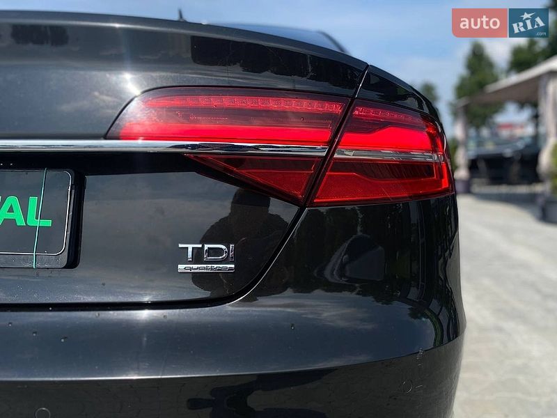 Седан Audi A8 2017 в Києві