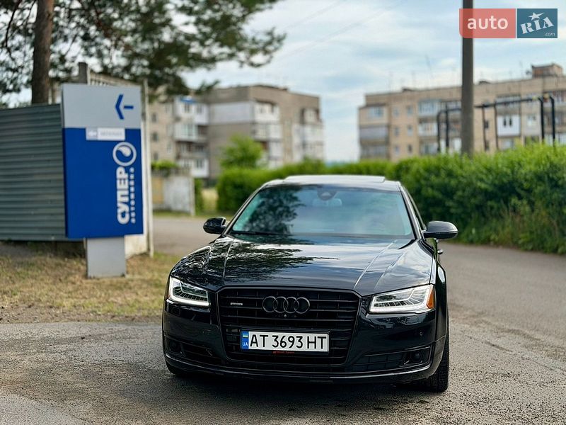 Седан Audi A8 2014 в Черновцах