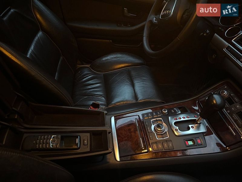 Седан Audi A8 2007 в Кривом Роге