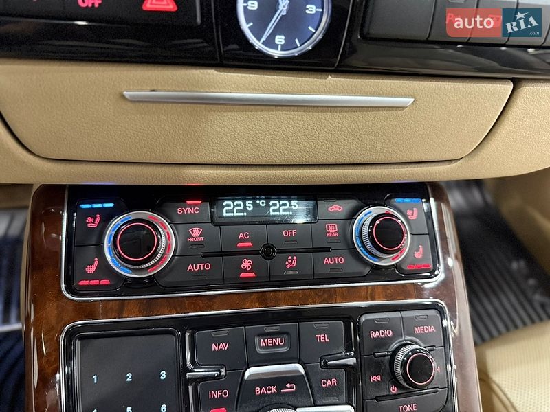 Седан Audi A8 2012 в Одессе