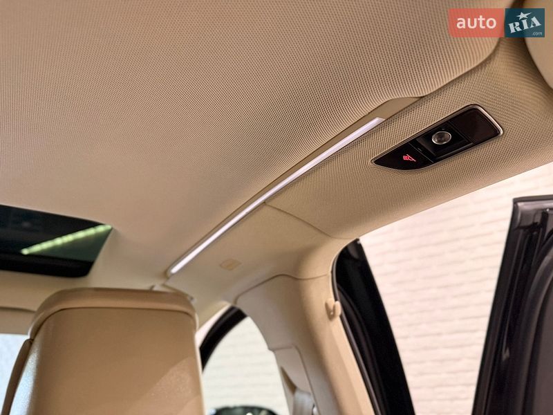 Седан Audi A8 2012 в Одессе