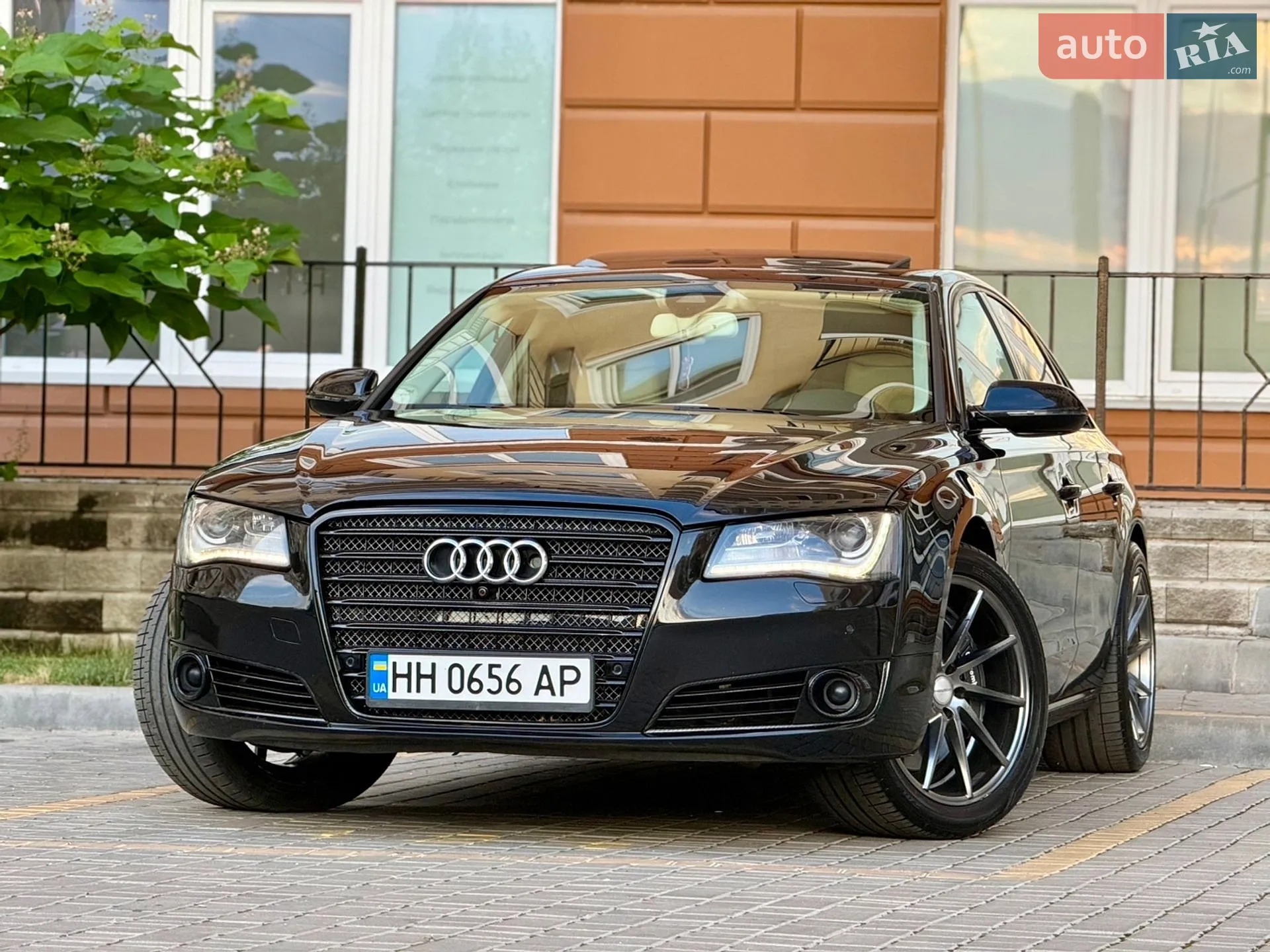 2010 Audi A8 - мініатюра 6