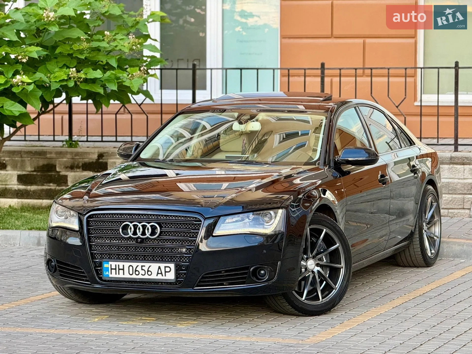 2010 Audi A8 - мініатюра 8