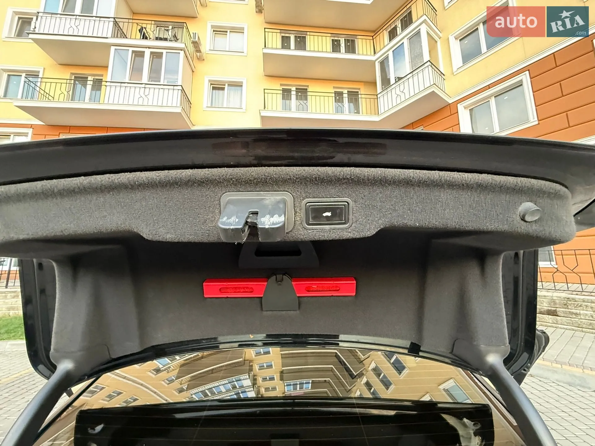 2010 Audi A8 - мініатюра 38